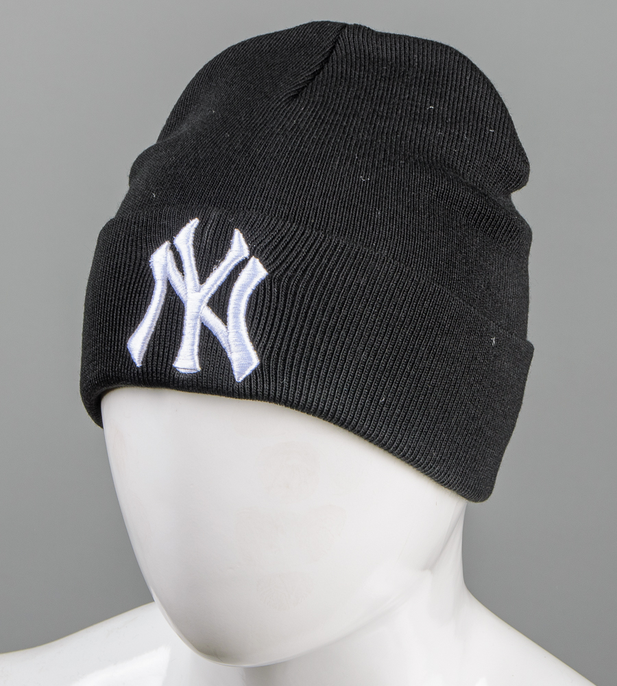 Шапка молодіжна з вишивкою NY (m33)