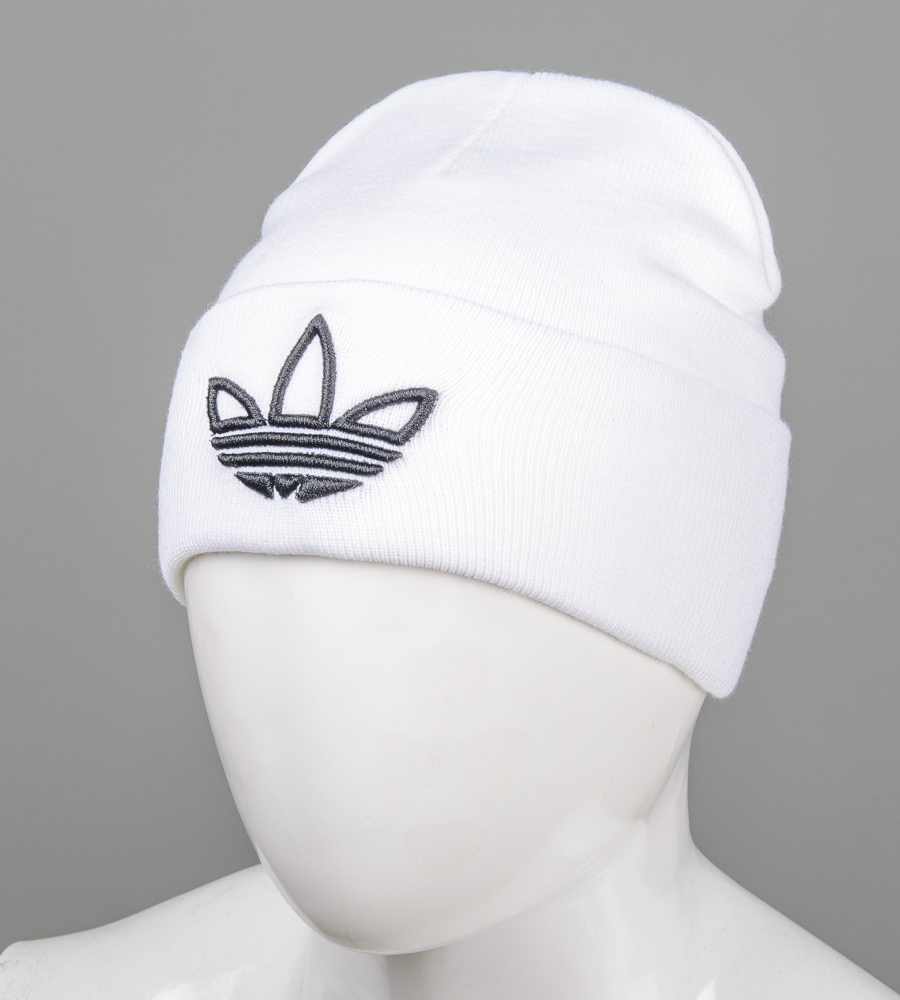 Шапка молодіжна з вишивкою А (m33) 