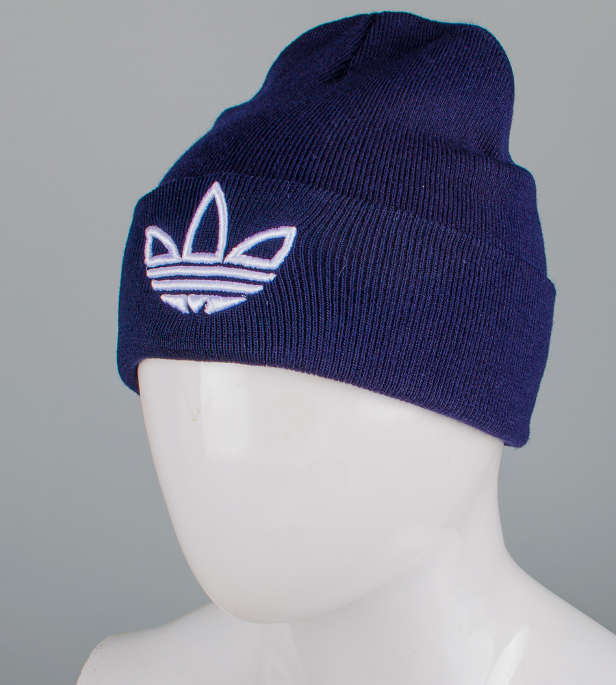 Шапка молодіжна з вишивкою А (m33) 